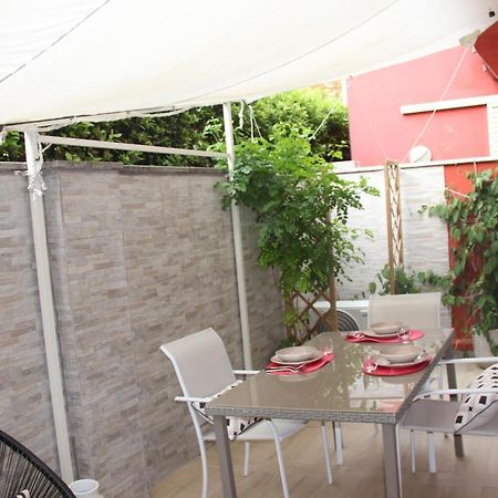 Apartamento Casa Lucia Private Car Or Motorcycle Park Lucca Exterior foto