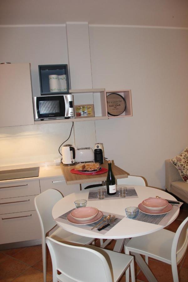 Apartamento Casa Lucia Private Car Or Motorcycle Park Lucca Exterior foto