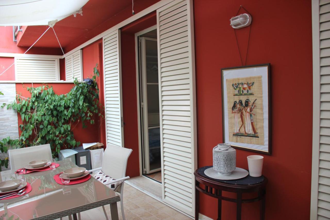 Apartamento Casa Lucia Private Car Or Motorcycle Park Lucca Exterior foto