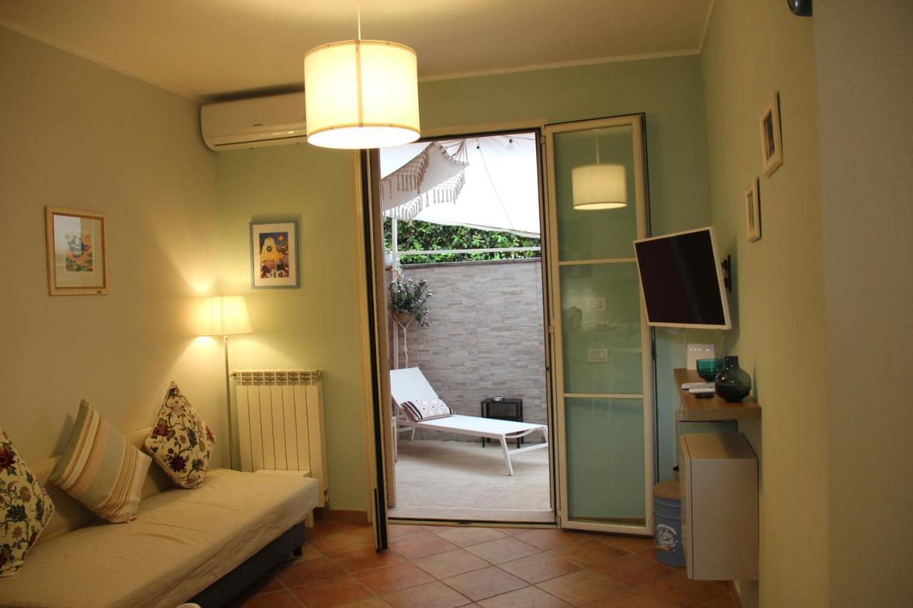 Apartamento Casa Lucia Private Car Or Motorcycle Park Lucca Exterior foto